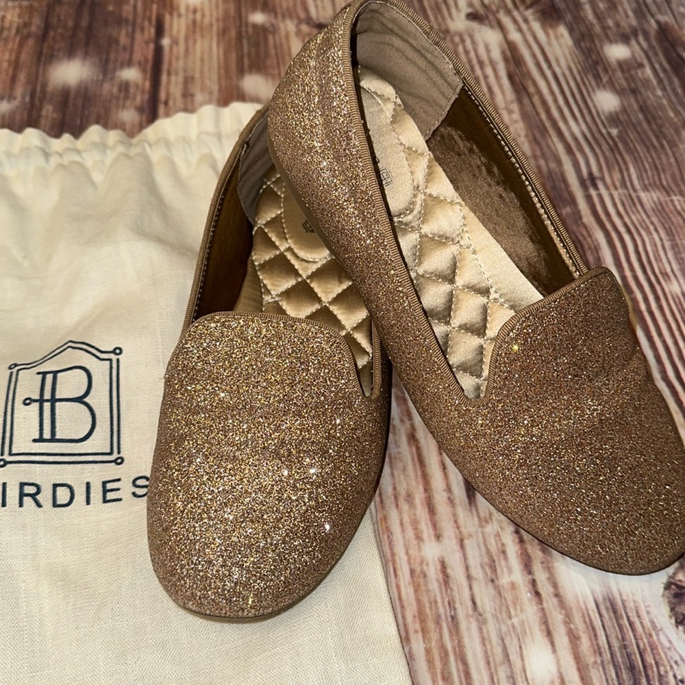 Birdies Gold glitter dust starling loafers 
Girls size 2.5